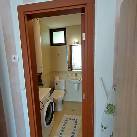 Bay View Nona 1c - Kosharitsa